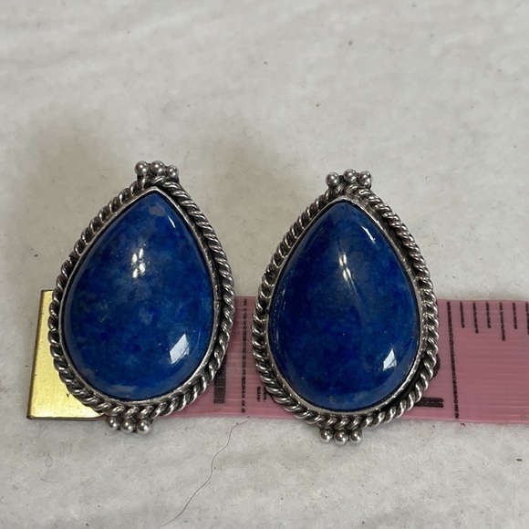 Sterling and Lapis Lazurite oval earrings signed SS. 1.25” - Picture 8 of 8